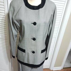 Women's 2 pc suit by Barrie Pace, Size 12